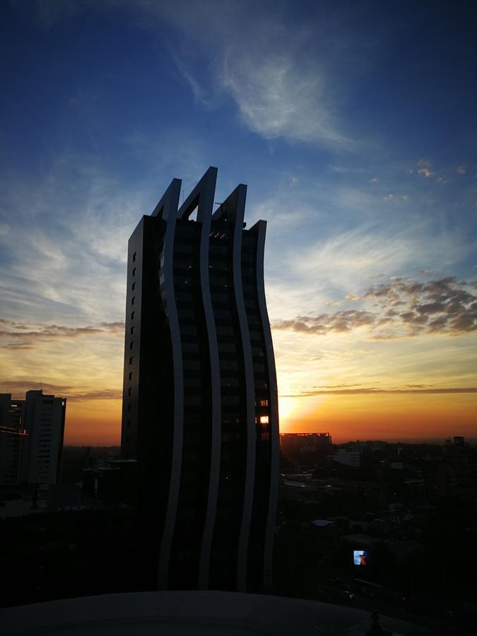 Paseo La Galería Hotel&Suites Assunção Exterior foto